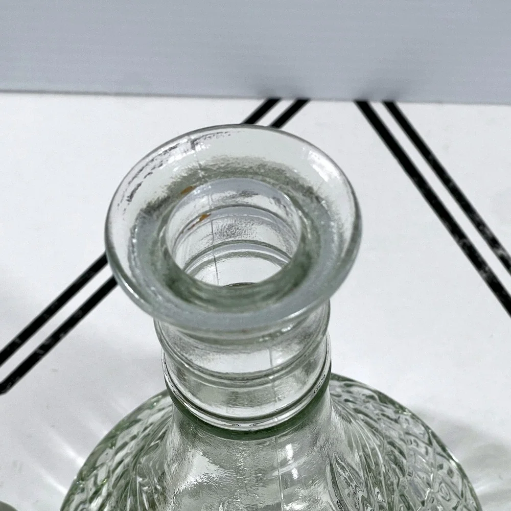 VTG Mogen David Cut Glass Decanter Bottle w Cork Stopper 1980 Barware Genie‎
